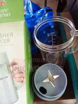 Mini Juicer Cup