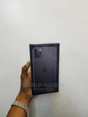 New Apple iPhone 11 Pro Max 256 GB Black