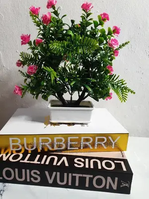 Portable Flower of Center Table
