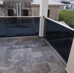 Tinted Glass Bacony