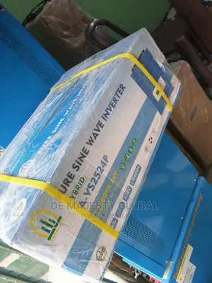 2.5kva 24V Famicare Hybrid Inverter With 60a Contr