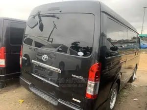 Toyota HiAce 2010 Black