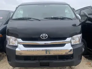 Toyota HiAce 2010 Black