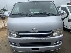 Toyota HiAce 2009