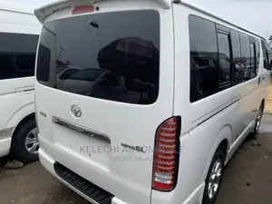 Toyota HiAce 2008 White