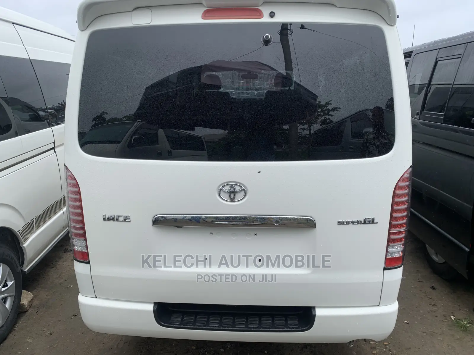 Toyota HiAce 2008 White