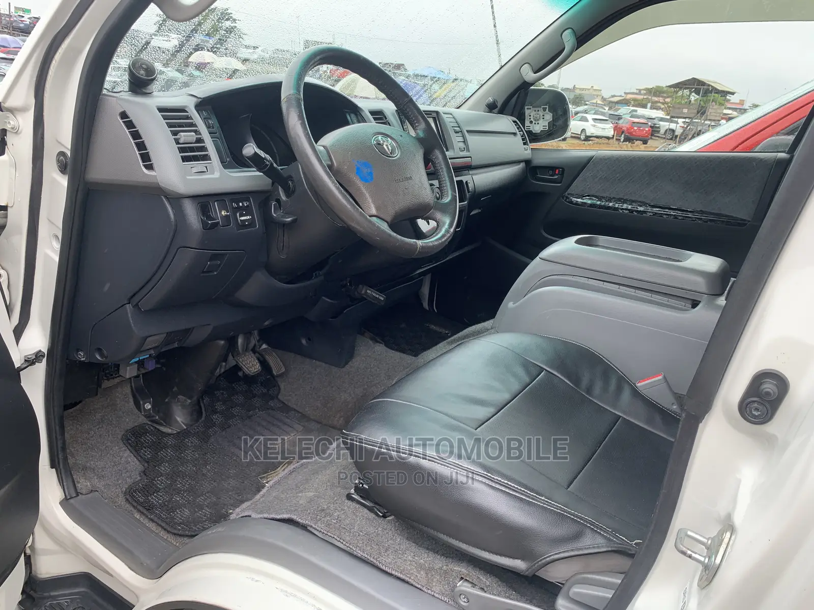 Toyota HiAce 2008 White