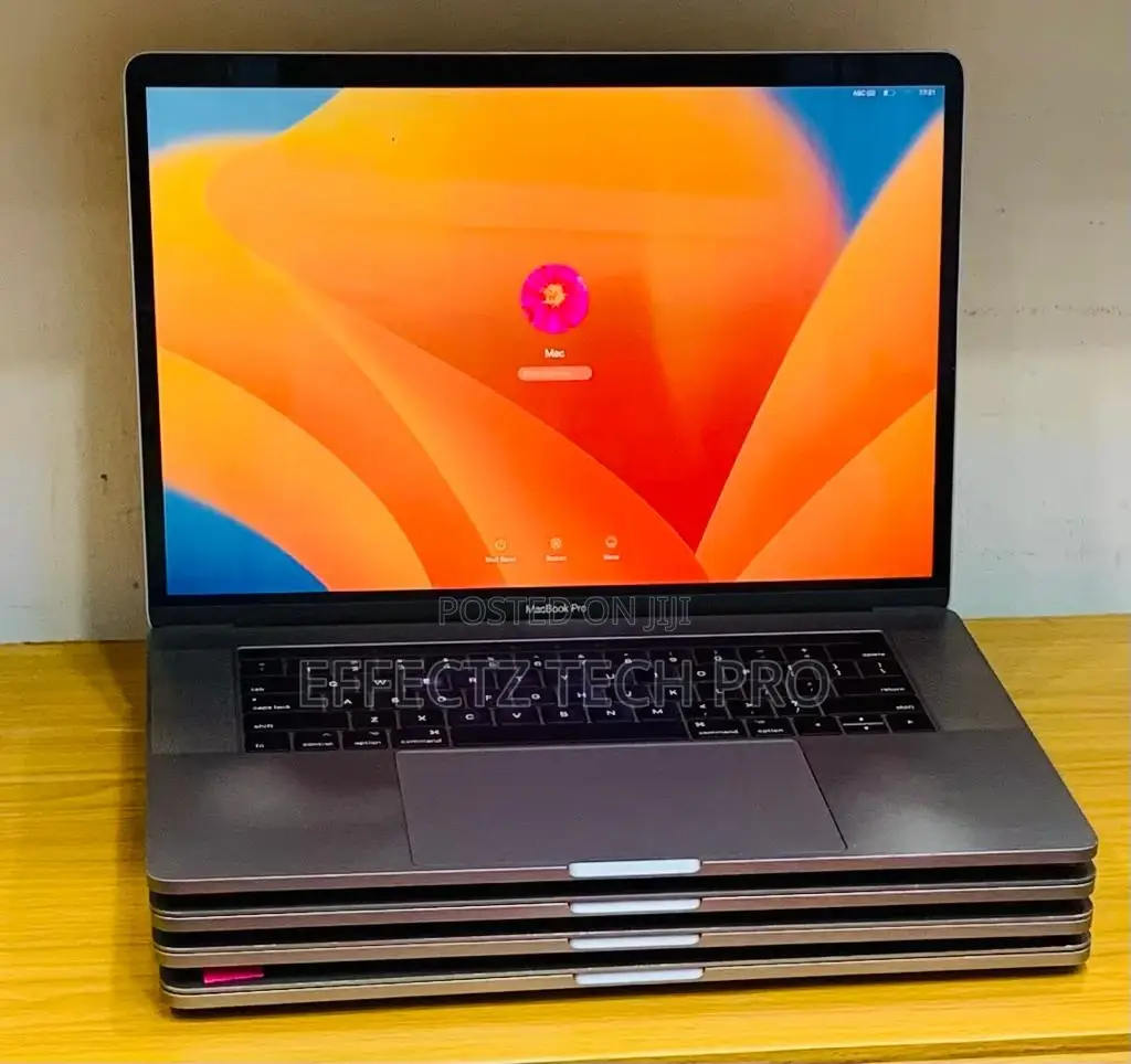 Laptop Apple MacBook Pro 2017 16GB Intel Core I7 SSD 1T