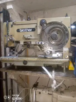 Button Hole Machine