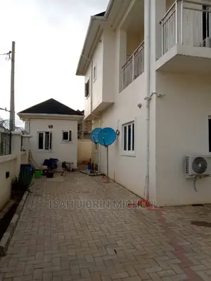 2bdrm Apartment in F14 Nepa Road, Kubwa for rent