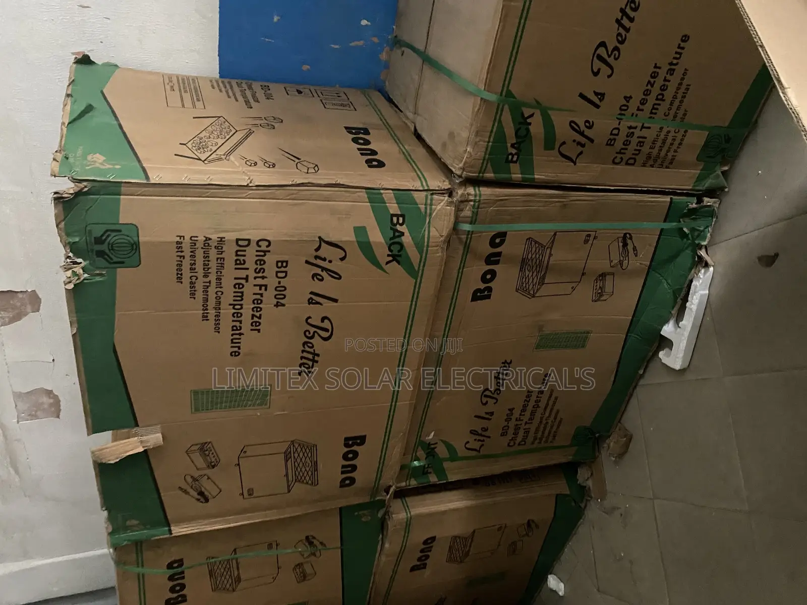 Bona 318L Solar Freezer