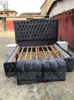 Bedframe and Drawers