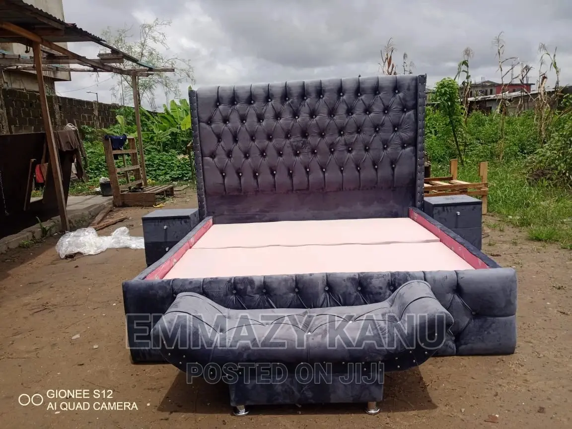 Upshotery Bedframe