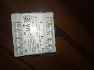 C300 2015 Door Module Extra Clean