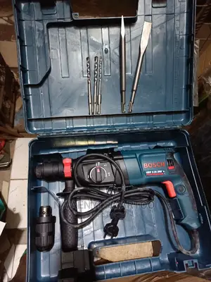 26mm Bosch Hammer Drilling Machine With Extra Chalk