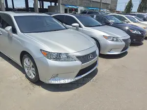Lexus ES 350 FWD 2014 Gray