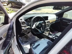 Mercedes-Benz C300 2012 White