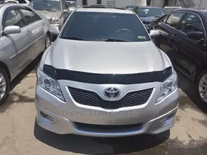 Toyota Camry 2010 Silver