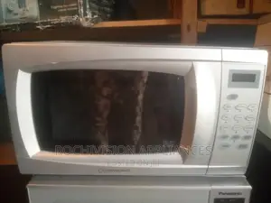 Microwave Ovens Foreign Used Microwave in Perfect Condition