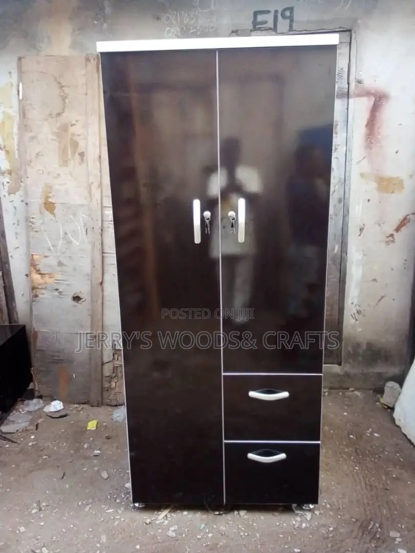 32 Inches Wardrobe