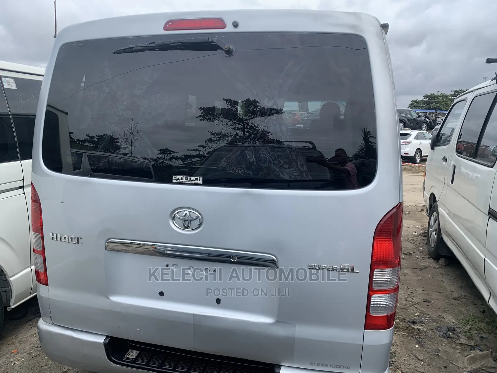 Toyota HiAce 2013 Silver