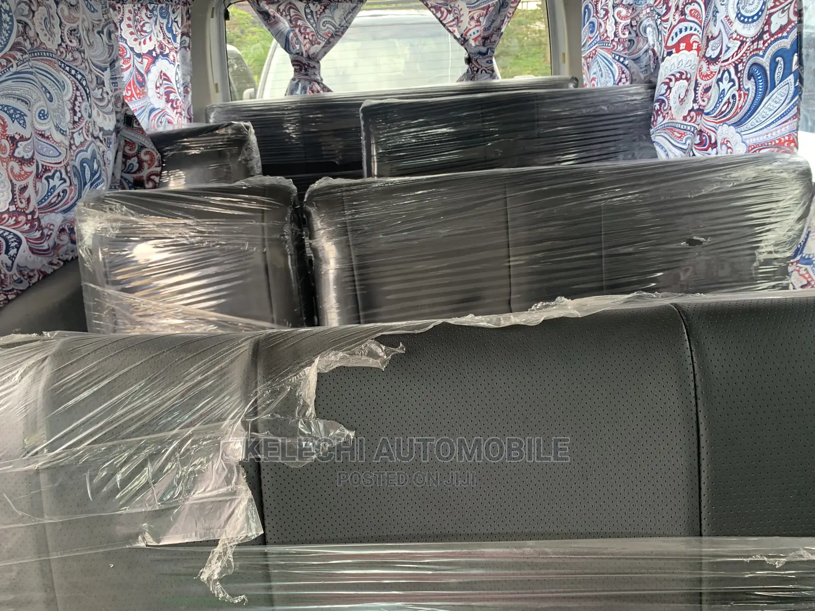 Toyota HiAce 2013 Silver