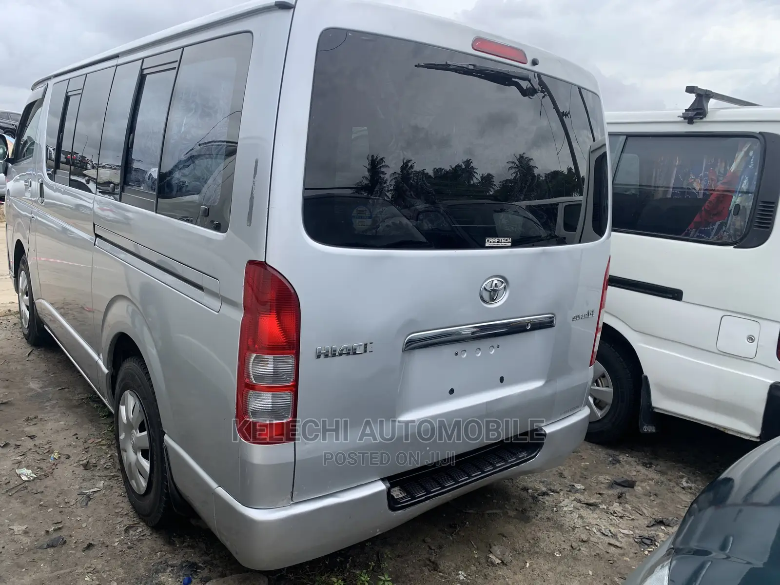Toyota HiAce 2011 Silver