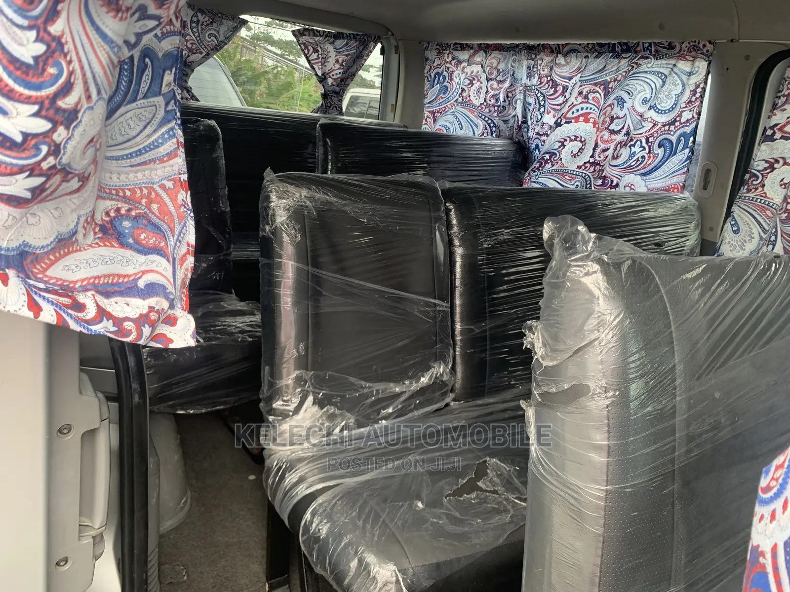 Toyota HiAce 2011 Silver