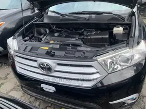 Toyota Highlander 2013 Black