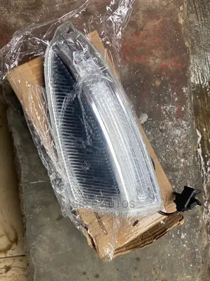 All Model of Mercedes Benz Side Mirror Blinkers Are Availabl