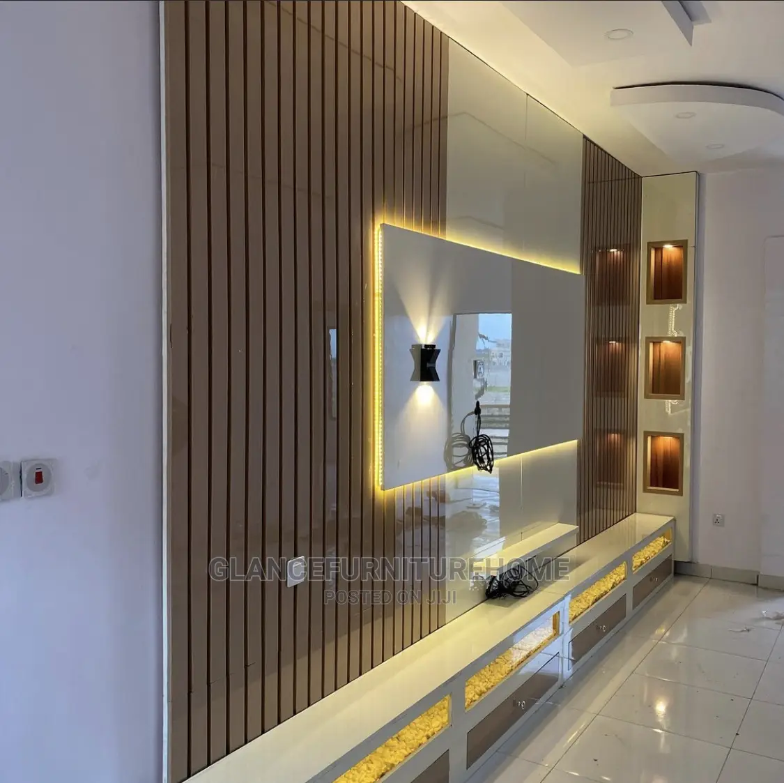 Standard TV Console