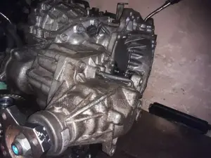 NISSAN Rogue Gear Box . 4wheel 2007/2008/2009/2010/2011/2012