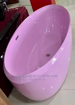 Relaxing Luxury Bathtub