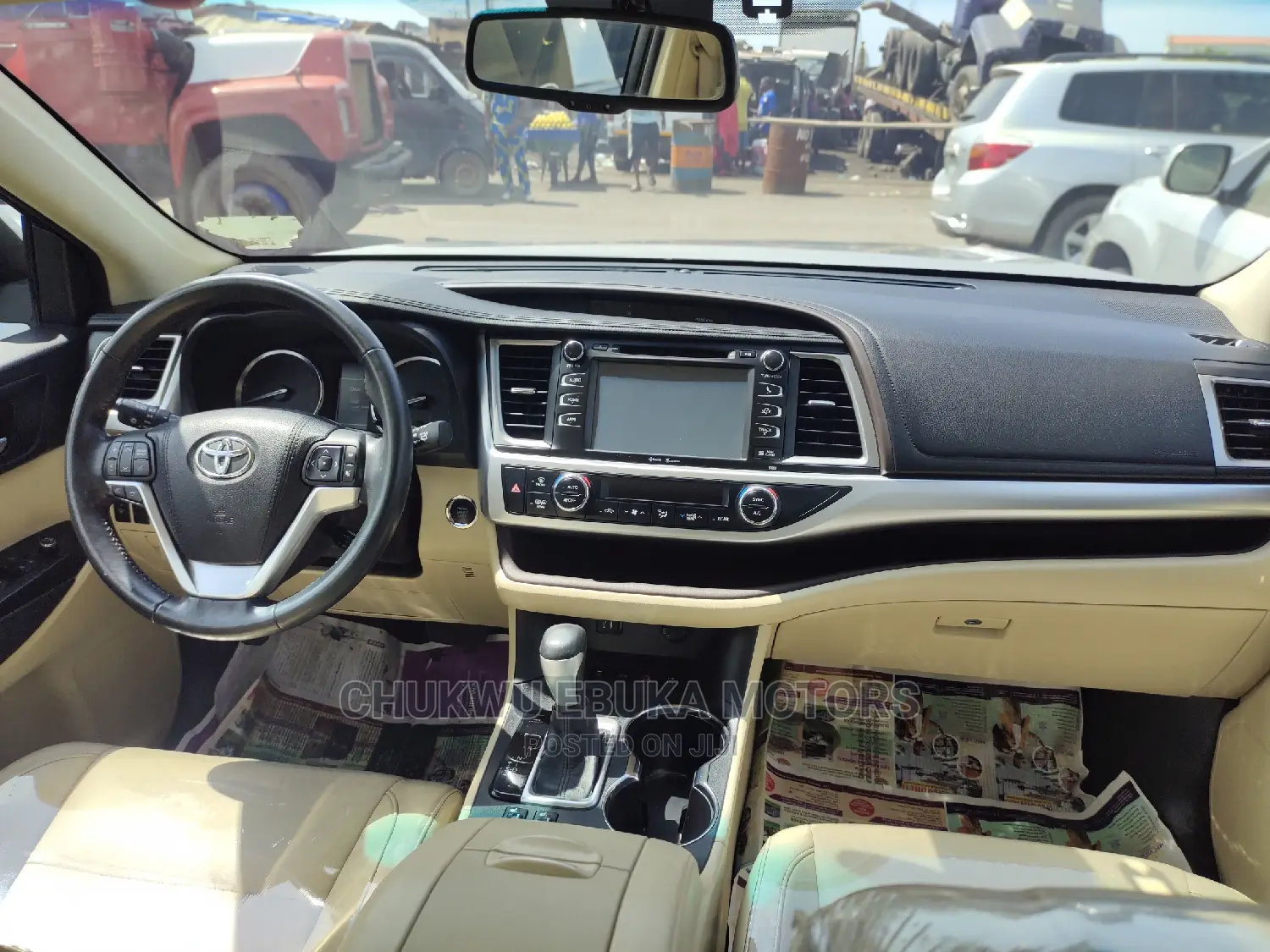 Toyota Highlander 2017 Gold