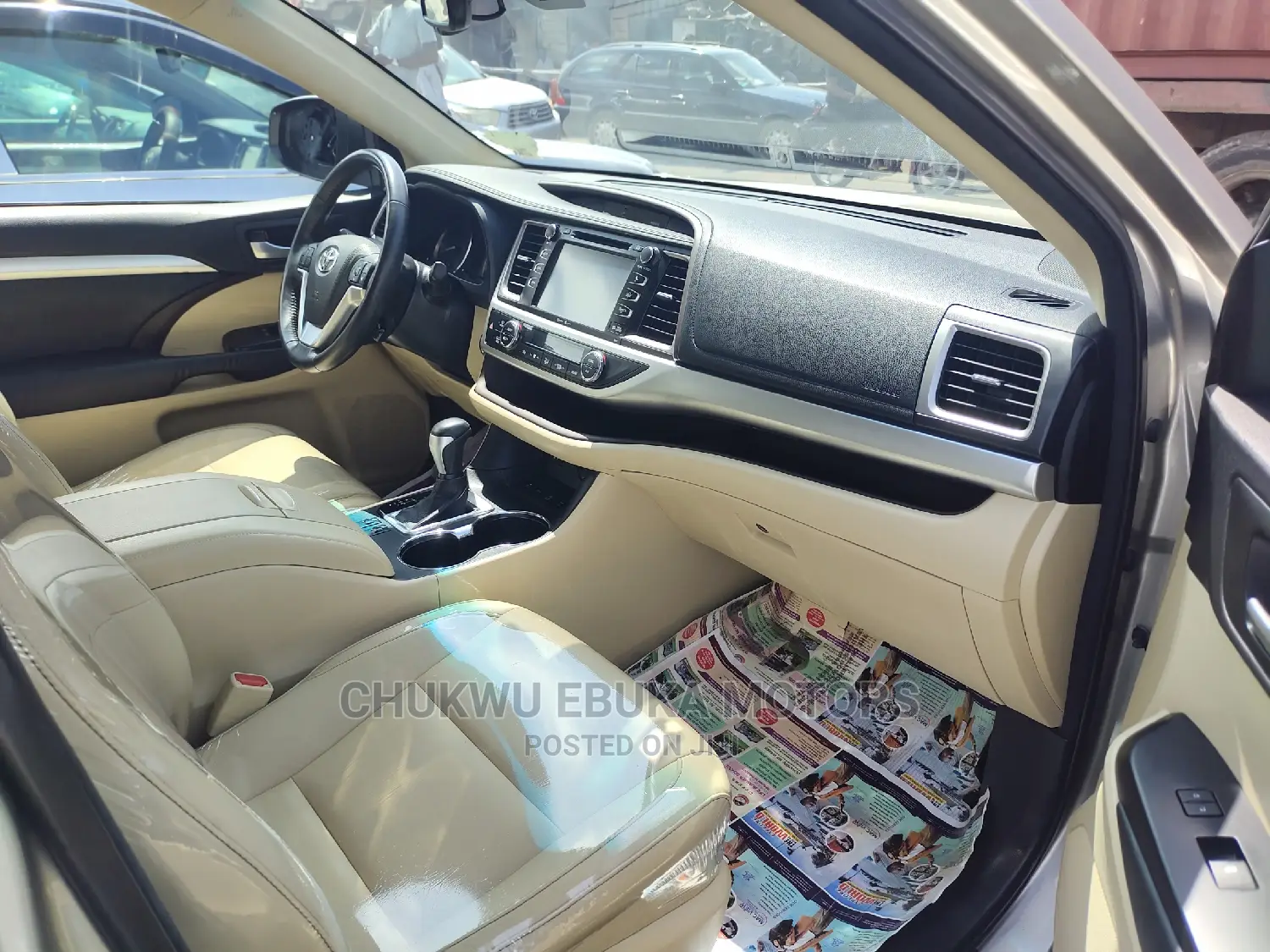 Toyota Highlander 2017 Gold