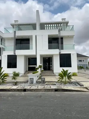 5bdrm Duplex in Lkate Lekki for rent