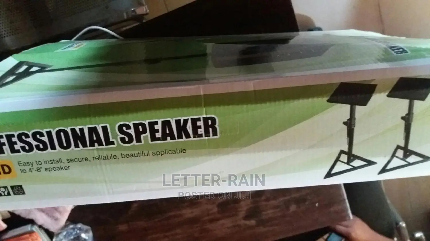 Speaker Stand