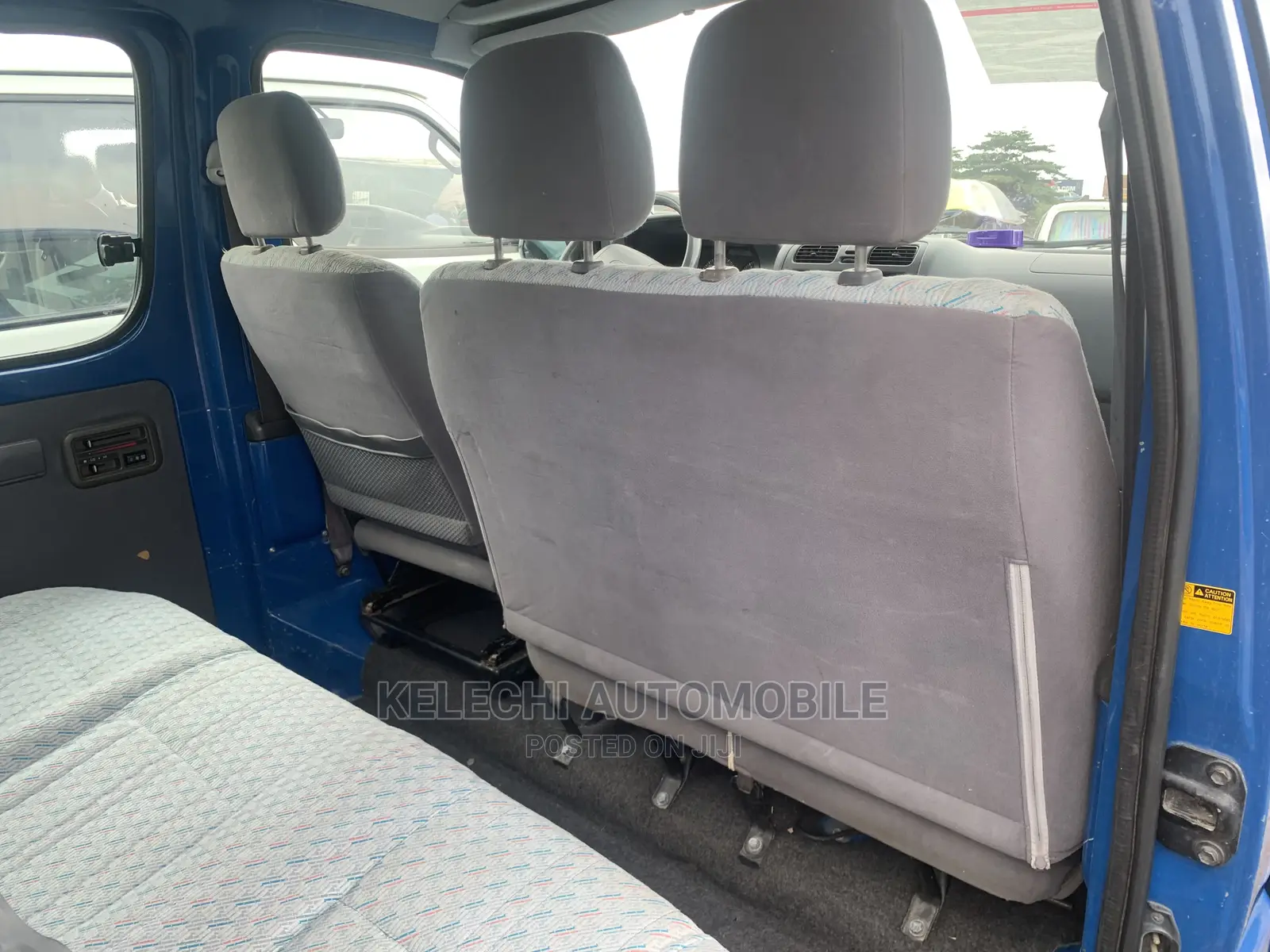 Toyota HiAce 2001 Blue