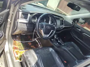 Toyota Highlander 2017 Gray