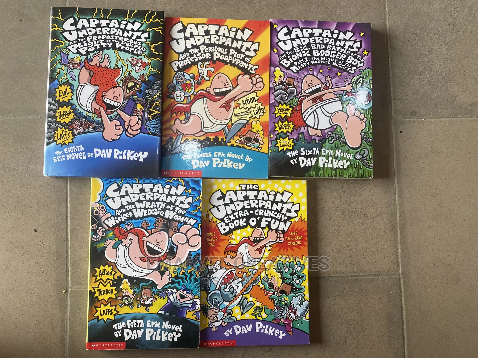 Collection of Captain Underpants (5books)