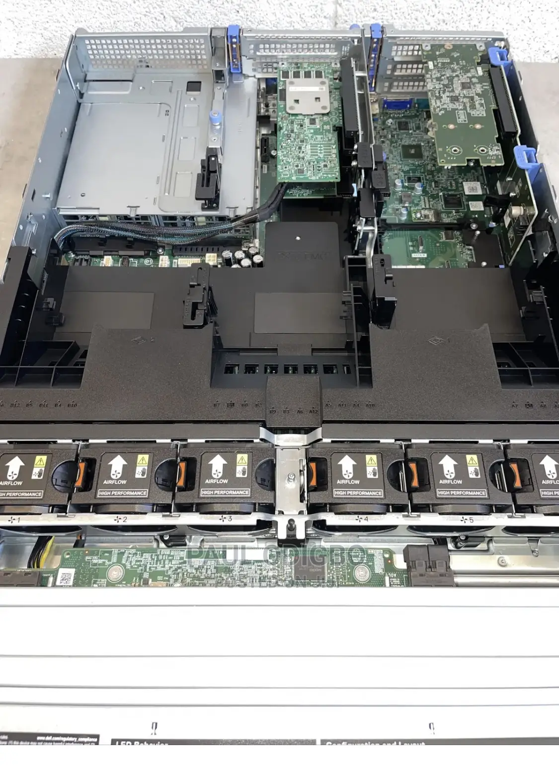 New Server Dell PowerEdge R740xd 256GB Intel Xeon SSD 1T