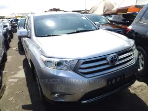 Toyota Highlander Limited 2012 Silver
