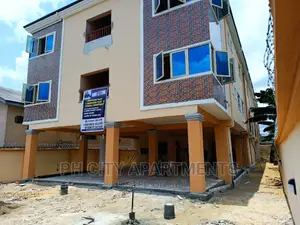 2bdrm Block of Flats in Woji Estate, Port-Harcourt for rent
