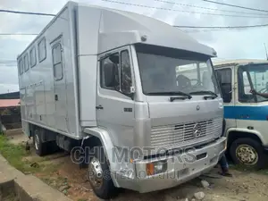 Mercedes Truck 1320 8bolts 10tonnes Silver Colour