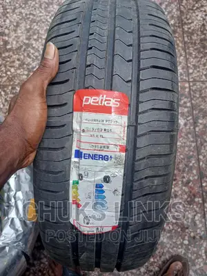 215/60r16 Petlas Tire