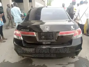 Photo - Honda Accord 2012 Black