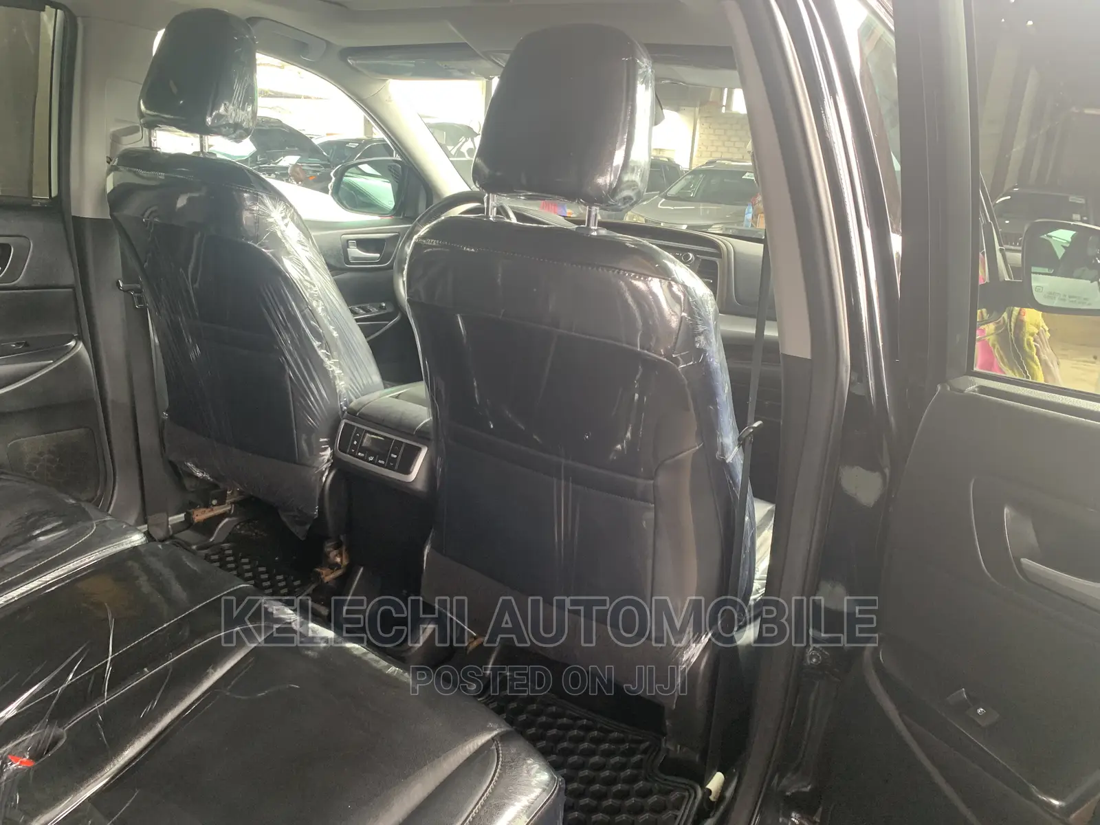 Toyota Highlander Limited Platinum 4x2 V6 (3.5L 6cyl 8A) 2017 Black