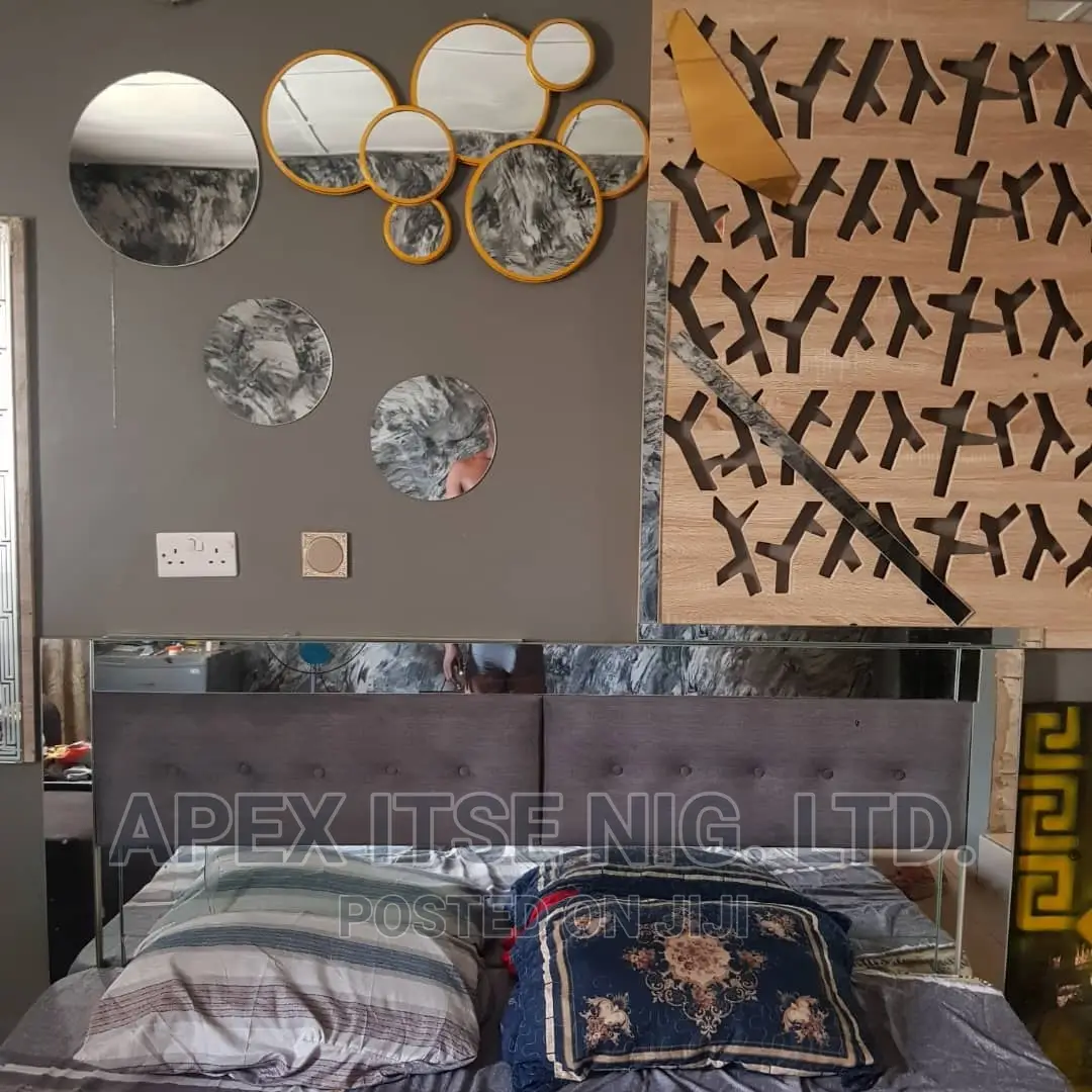 Bedmate Wall Mirror