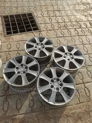 Alloyed Rim16 for Camry