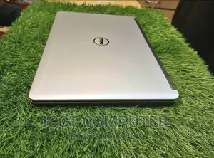 New Laptop Dell 12GB Intel Core I5 SSD 256GB
